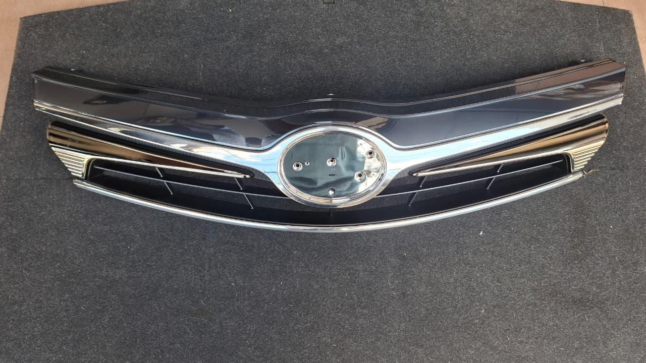 Toyota Axio ZRE161 grille, front — photo 1