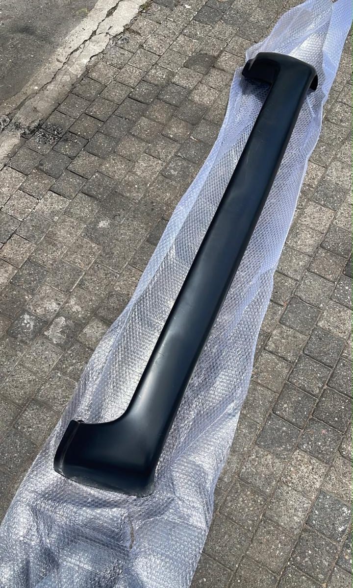Toyota Hiace LH113 rear bumper, front — photo 1