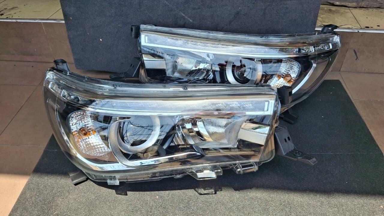 Toyota Hilux  led headlight, front — photo 1
